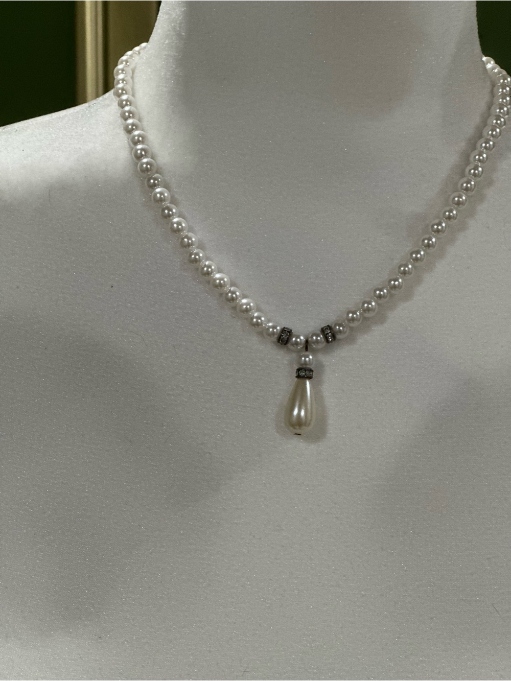 Classic White Pearl Necklace with Teardrop Pendant